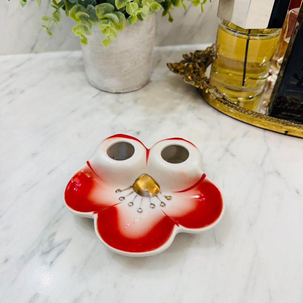 1940's Vintage Porcelain Lip Stick Holder/Trinket Dish - Picture 4 of 11